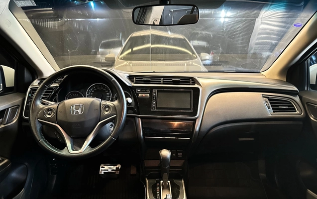 imagem-https://www.socarrao.com.br/sc-vehicle-images-prod/1949574/1780503846016-8_043314.jpg