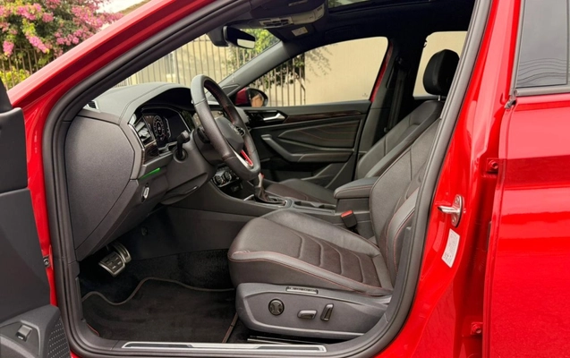 imagem-https://www.socarrao.com.br/sc-vehicle-images-prod/1950345/1780507968932-6_104924.jpg
