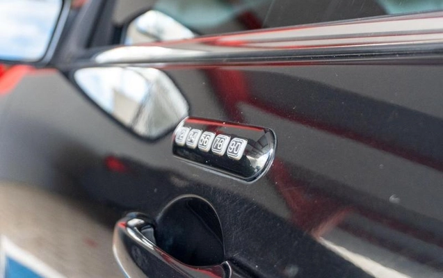 imagem-https://www.socarrao.com.br/sc-vehicle-images-prod/1950353/1790089287572-8144410_11_B_cb945fb1e3.jpeg