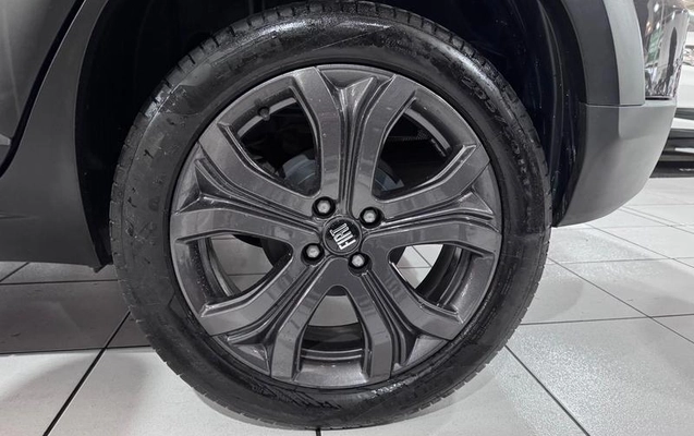 imagem-https://www.socarrao.com.br/sc-vehicle-images-prod/1950522/1788988964357-7392755_18_B_24a33788d0.jpeg