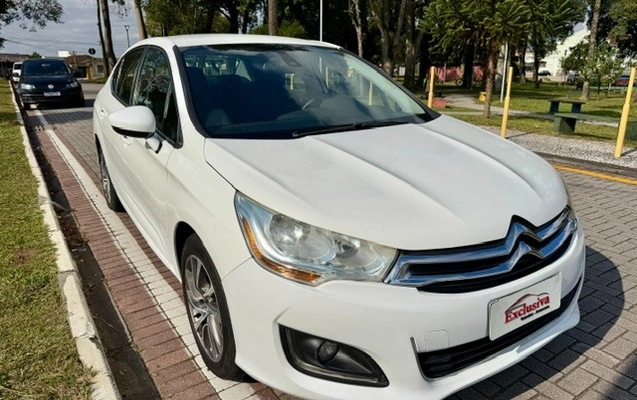 imagem-https://www.socarrao.com.br/sc-vehicle-images-prod/1950554/1784387385612-17a89eaf-c532-42bf-8dc1-7357cd3dc7c1.jpg