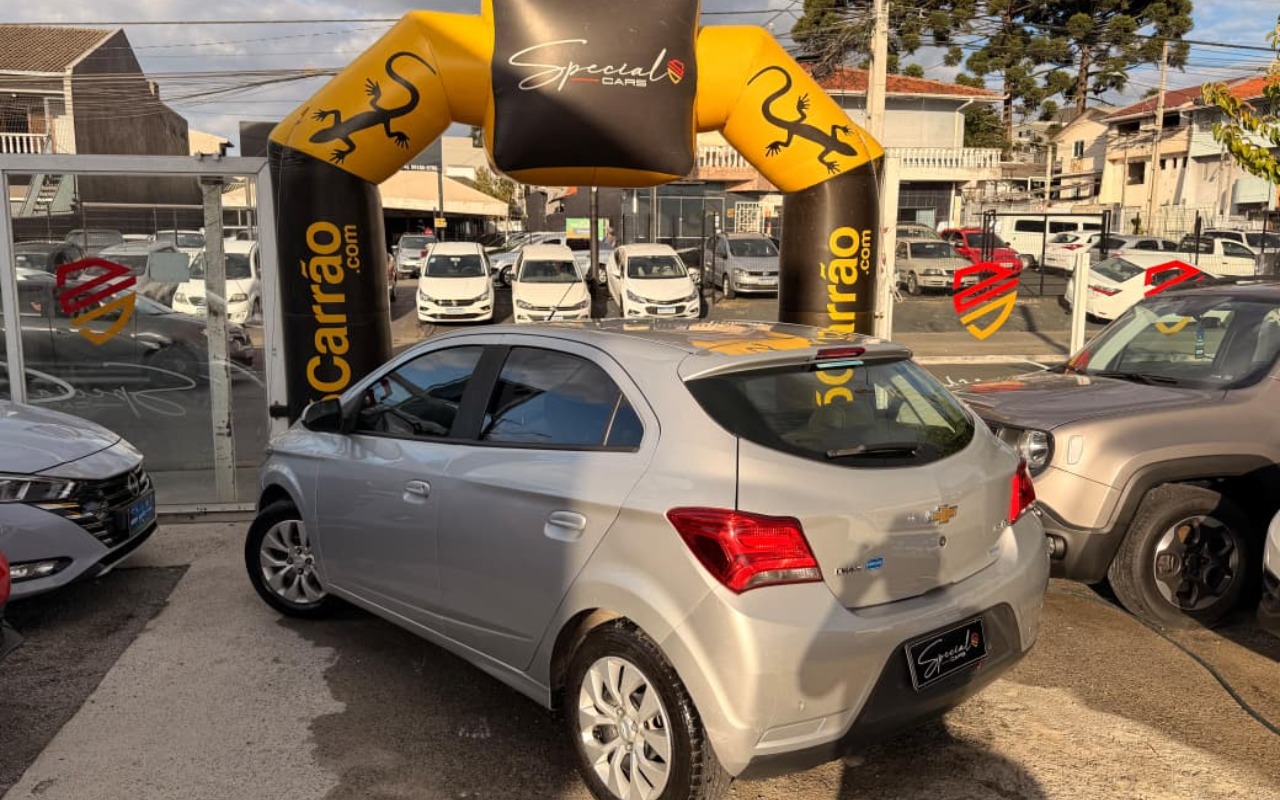 imagem-https://www.socarrao.com.br/sc-vehicle-images-prod/1950737/1780509617662-V2hhdHNBcHAgSW1hZ2UgMjAyNi0wNi0wMSBhdCAxNi4xNi4xNC5qcGVn.jpeg