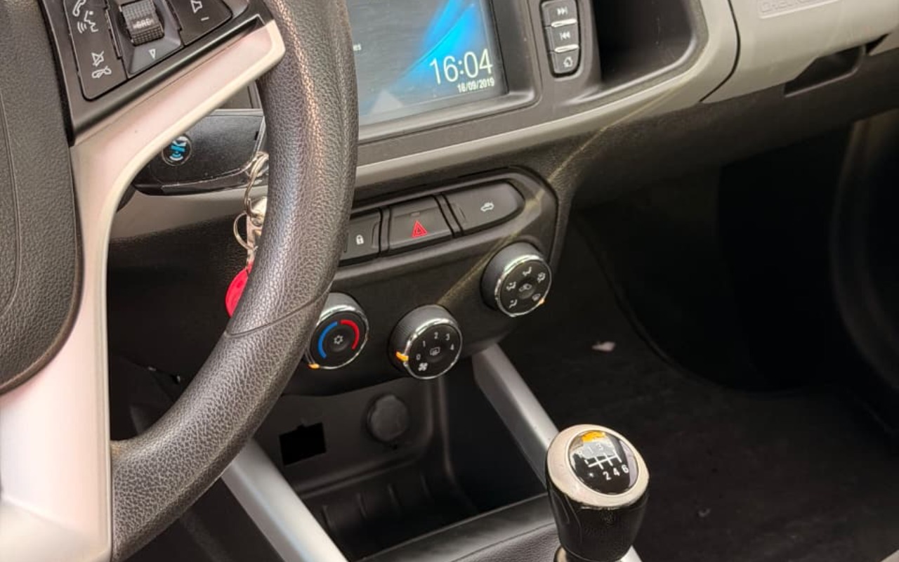 imagem-https://www.socarrao.com.br/sc-vehicle-images-prod/1950737/1780509618070-V2hhdHNBcHAgSW1hZ2UgMjAyNi0wNi0wMSBhdCAxNi4xNi4yMiAoMSkuanBlZw.jpeg