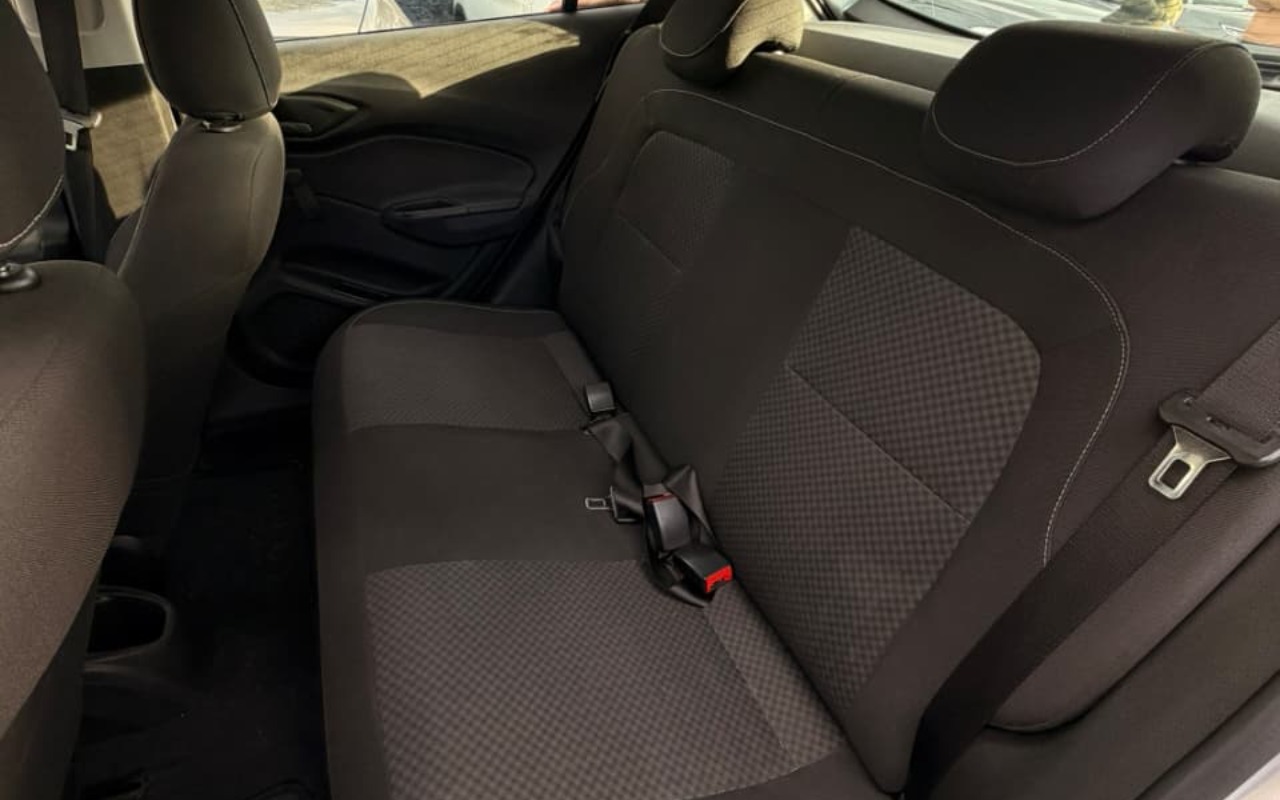 imagem-https://www.socarrao.com.br/sc-vehicle-images-prod/1950737/1780509618140-V2hhdHNBcHAgSW1hZ2UgMjAyNi0wNi0wMSBhdCAxNi4xNi4yMi5qcGVn.jpeg