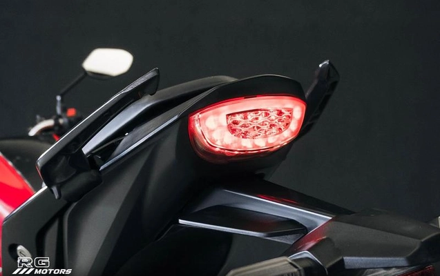 imagem-https://www.socarrao.com.br/sc-vehicle-images-prod/1950810/1788462217022-8142905_7_B_595f75c37c.jpeg