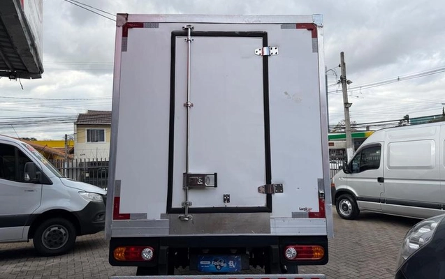 imagem-https://www.socarrao.com.br/sc-vehicle-images-prod/1951340/1783525601660-8154008_7_B_5b75a0dc85.jpeg