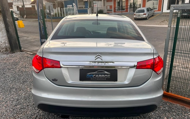 imagem-https://www.socarrao.com.br/sc-vehicle-images-prod/1951608/1784330223000-V2hhdHNBcHAgSW1hZ2UgMjAyNi0wNy0wOSBhdCAxNy4zOC4wMSAoMSkuanBlZw.jpeg