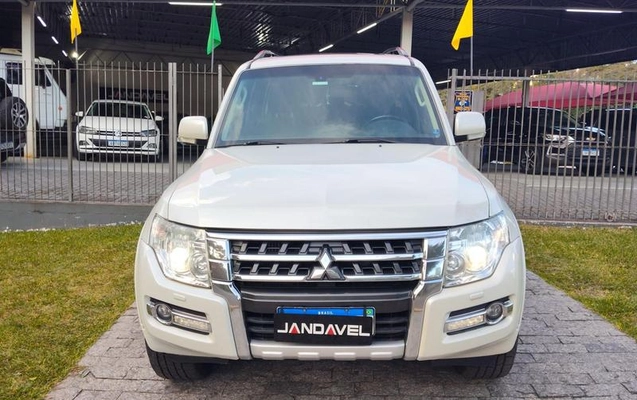 imagem-https://www.socarrao.com.br/sc-vehicle-images-prod/1951831/1791981646051-8136559_3_B_40bc214a04.jpeg