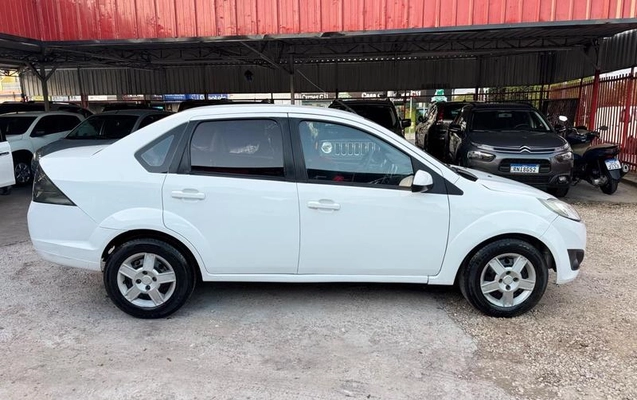 imagem-https://www.socarrao.com.br/sc-vehicle-images-prod/1951999/1789218162997-8154386_3_B_cb4fe5ca1b.jpeg