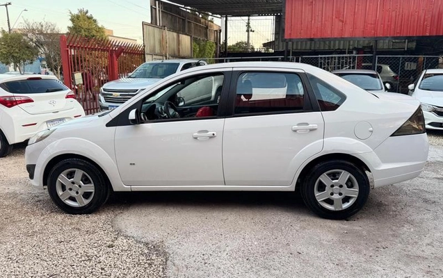 imagem-https://www.socarrao.com.br/sc-vehicle-images-prod/1951999/1789218162998-8154386_4_B_68284b4748.jpeg