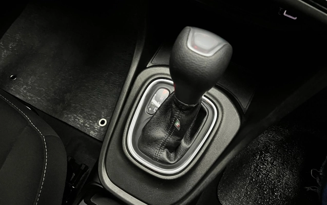 imagem-https://www.socarrao.com.br/sc-vehicle-images-prod/1952031/1785959279222-ccfc473b-4ca0-4597-b51c-3e94c6bfc4c7.jpg