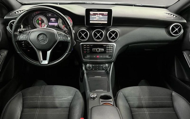 imagem-https://www.socarrao.com.br/sc-vehicle-images-prod/1952129/1788276530042-8148679_8_B_3e53826d04.jpeg