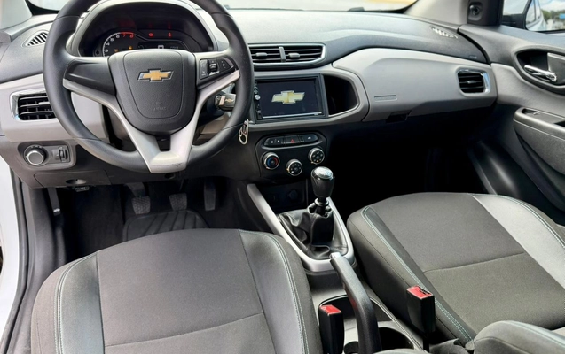imagem-https://www.socarrao.com.br/sc-vehicle-images-prod/1952478/1781699414144-003_cb6d2bb158d486c3607236ec61c253a8.jpeg