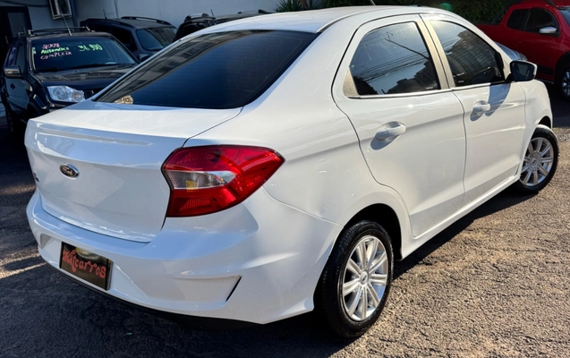 imagem-https://www.socarrao.com.br/sc-vehicle-images-prod/1952718/1780517460066-SU1HXzY3MTUuanBlZw.jpeg