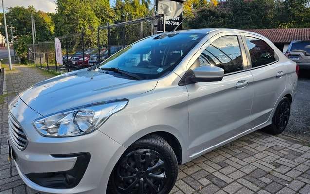 imagem-https://www.socarrao.com.br/sc-vehicle-images-prod/1953033/1780518887436-V2hhdHNBcHAgSW1hZ2UgMjAyNi0wNi0wMyBhdCAxNy4yMS40MiAoMSkuanBlZw.jpeg