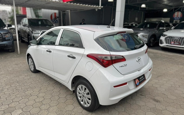 imagem-https://www.socarrao.com.br/sc-vehicle-images-prod/1953164/1780519176113-49a4ffdd-9d0d-4571-831c-55e2c760a8ed.jpg
