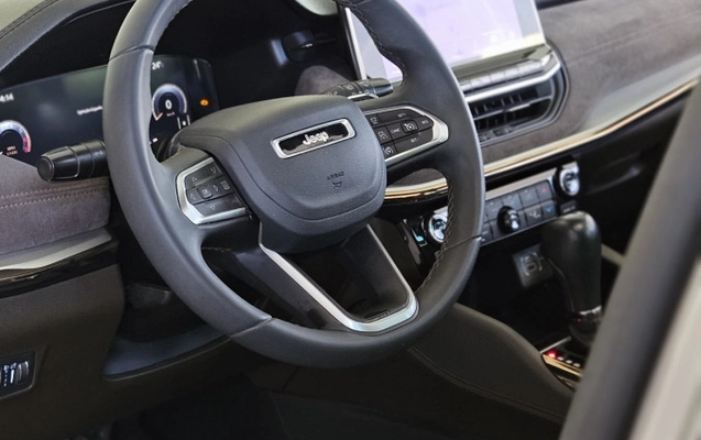imagem-https://www.socarrao.com.br/sc-vehicle-images-prod/1953448/1789033565895-bG7obRStzpG3rpsxKRwLUK8JsdrYY6eI.jpg