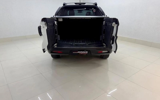 imagem-https://www.socarrao.com.br/sc-vehicle-images-prod/1953841/1784405503744-8155218_10_B_203e770362.jpeg