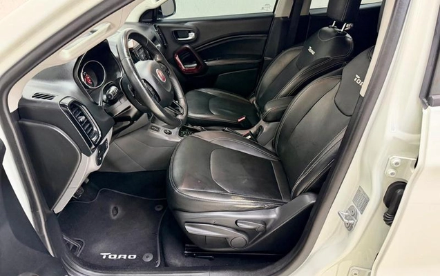 imagem-https://www.socarrao.com.br/sc-vehicle-images-prod/1953841/1784405503750-8155218_14_B_b62bb9cb86.jpeg