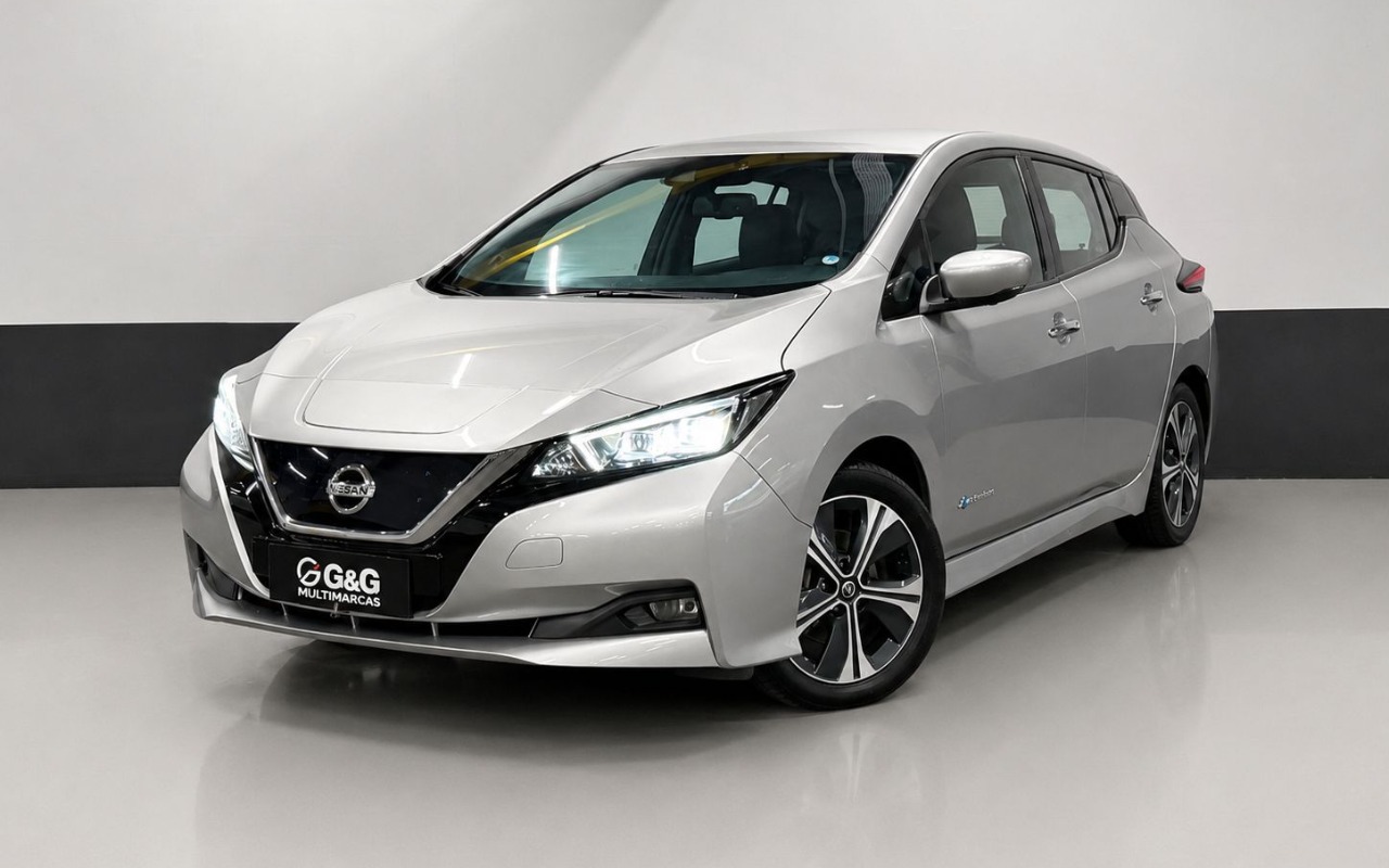 Nissan LEAF Aut. (Elétrico) na cor Prata em Joinville / SC - 1964038
