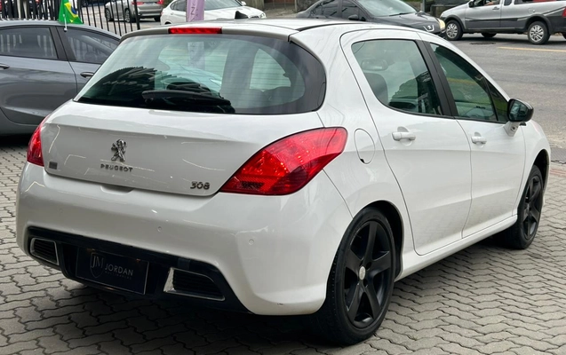 imagem-https://www.socarrao.com.br/sc-vehicle-images-prod/1964091/1789504361685-003_f049c7a1831d9c85ee4d90cc8d8ca06a.jpeg