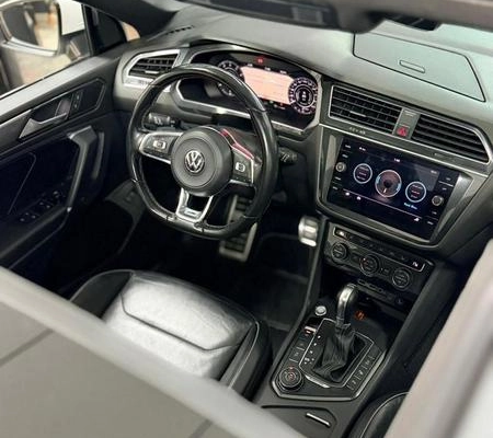 imagem-https://www.socarrao.com.br/sc-vehicle-images-prod/1964167/1789399984954-7867716_12_B_79c863d3d6.jpeg