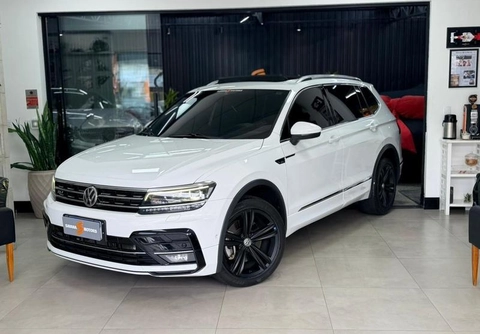 Volkswagen Tiguan 2018 Branco — foto 1 de 3