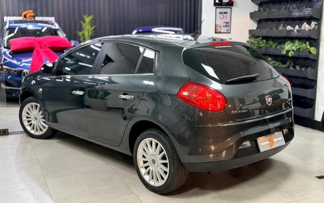imagem-https://www.socarrao.com.br/sc-vehicle-images-prod/1964178/1789399990532-8117678_7_B_a8935e45b4.jpeg