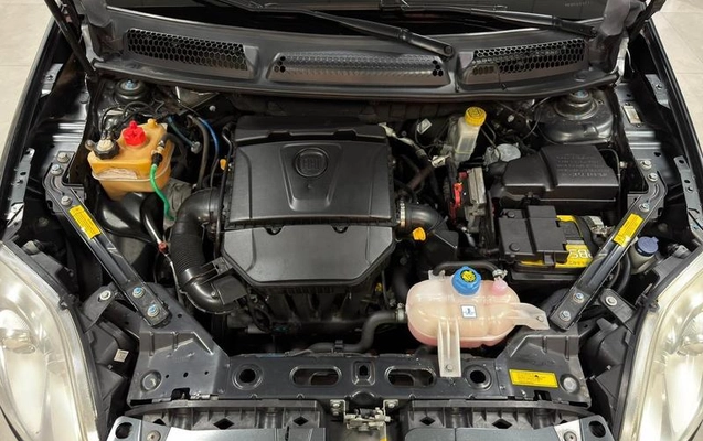imagem-https://www.socarrao.com.br/sc-vehicle-images-prod/1964178/1789399990551-8117678_14_B_556ca98c10.jpeg