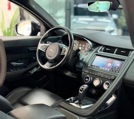 imagem-https://www.socarrao.com.br/sc-vehicle-images-prod/1964180/1789399996404-8154974_15_B_3323dd695e.jpeg