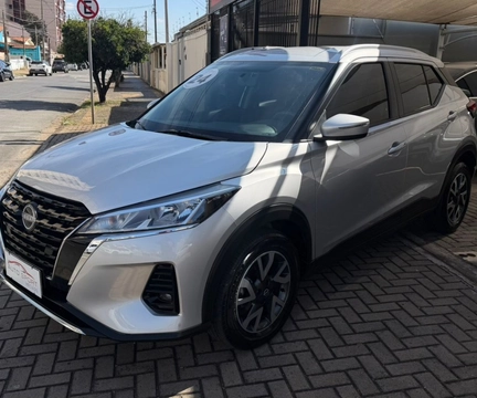 Nissan KICKS 2024 Prata — foto 1 de 3