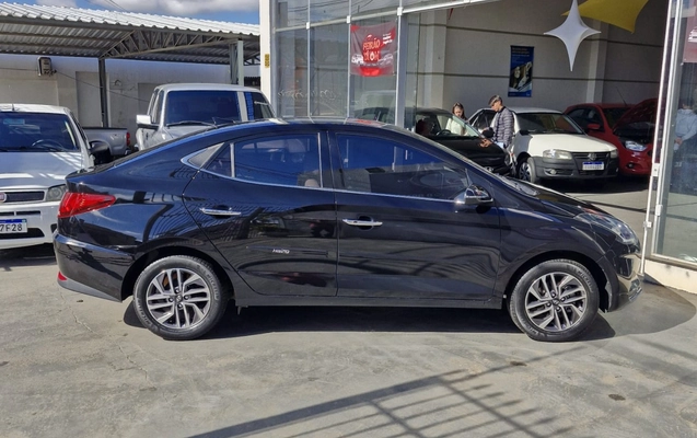 imagem-https://www.socarrao.com.br/sc-vehicle-images-prod/1964215/1780589187305-OC5qcGVn.jpeg