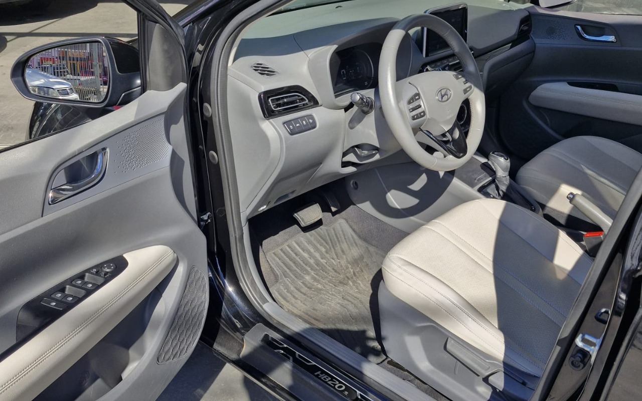 imagem-https://www.socarrao.com.br/sc-vehicle-images-prod/1964215/1780589189591-MjUuanBlZw.jpeg