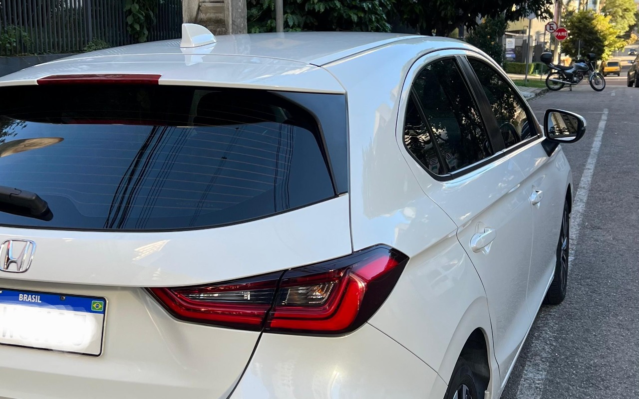 imagem-https://www.socarrao.com.br/sc-vehicle-images-prod/1964228/1780590320460-SU1HLTIwMjYwNTExLVdBMDI4MX4yLmpwZw.jpg