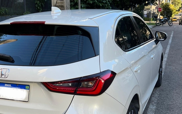 imagem-https://www.socarrao.com.br/sc-vehicle-images-prod/1964228/1780590320460-SU1HLTIwMjYwNTExLVdBMDI4MX4yLmpwZw.jpg