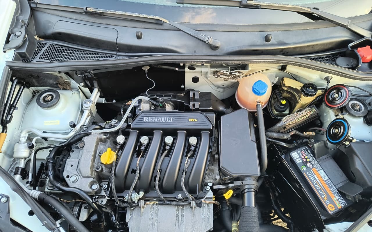 imagem-https://www.socarrao.com.br/sc-vehicle-images-prod/1964231/1780589923376-V2hhdHNBcHAgSW1hZ2UgMjAyNi0wNi0wNCBhdCAxMi4zMy41NCAoMSkuanBlZw.jpeg