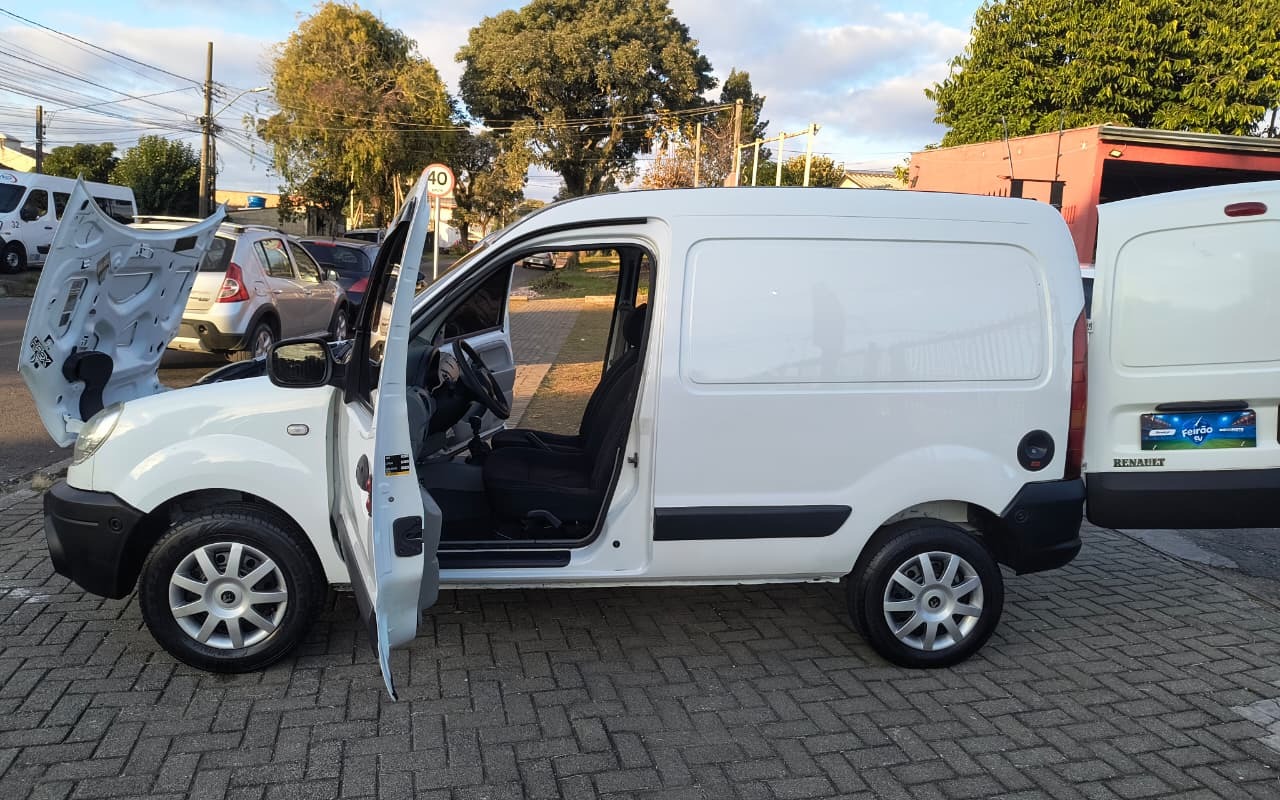 imagem-https://www.socarrao.com.br/sc-vehicle-images-prod/1964231/1780589923493-V2hhdHNBcHAgSW1hZ2UgMjAyNi0wNi0wNCBhdCAxMi4zMy41Ny5qcGVn.jpeg