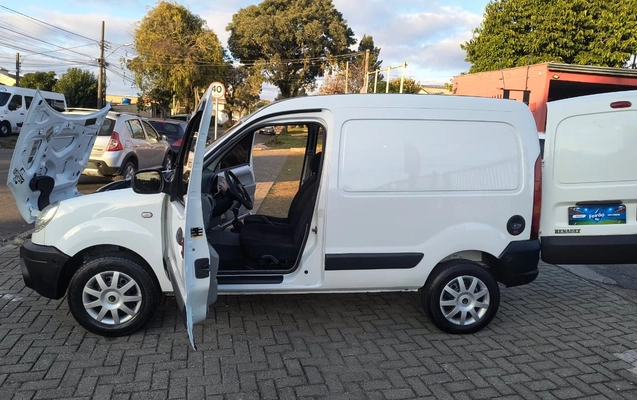 imagem-https://www.socarrao.com.br/sc-vehicle-images-prod/1964231/1780589923493-V2hhdHNBcHAgSW1hZ2UgMjAyNi0wNi0wNCBhdCAxMi4zMy41Ny5qcGVn.jpeg