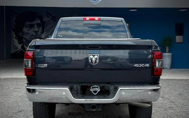 imagem-https://www.socarrao.com.br/sc-vehicle-images-prod/1964276/1780607313675-8155263_1_B_4c4571f073.jpeg