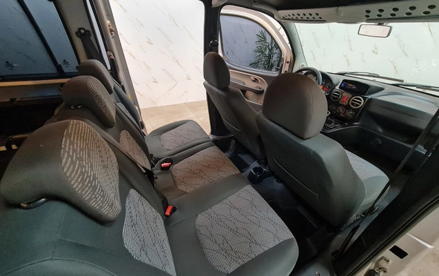imagem-https://www.socarrao.com.br/sc-vehicle-images-prod/1964414/1780601042762-SU1HLTIwMjYwNjA0LVdBMDA5MC5qcGc.jpg