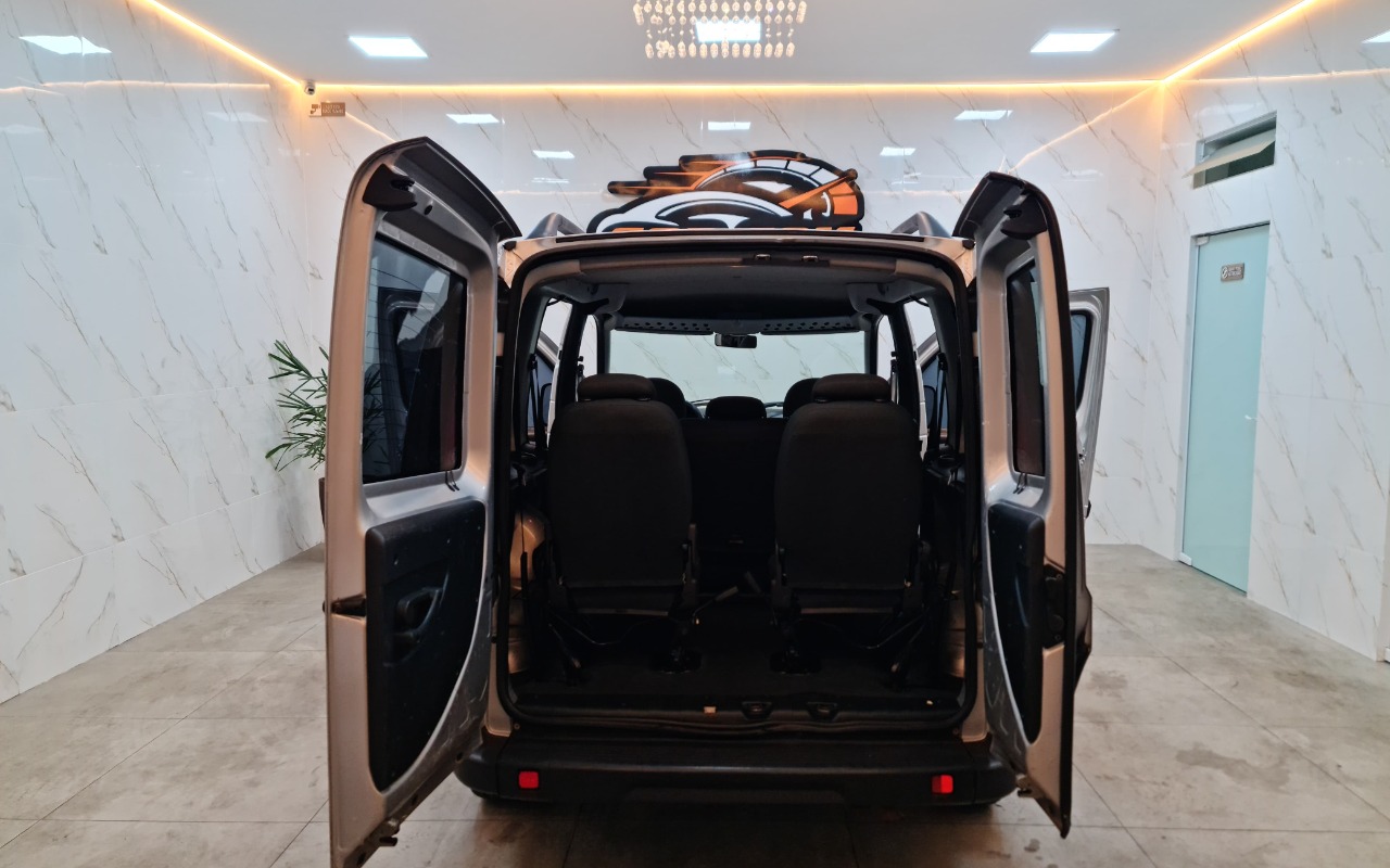 imagem-https://www.socarrao.com.br/sc-vehicle-images-prod/1964414/1780601043398-SU1HLTIwMjYwNjA0LVdBMDA1My5qcGc.jpg