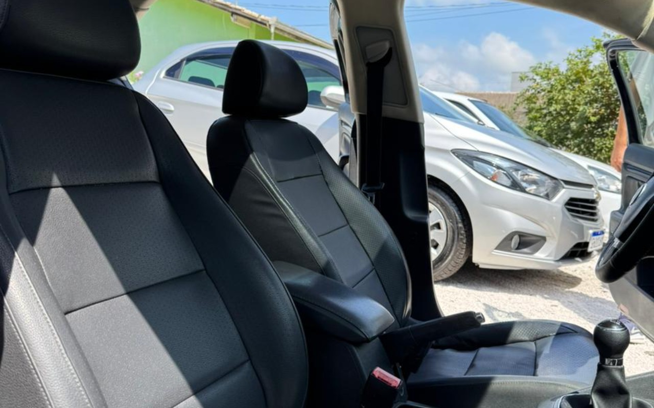 imagem-https://www.socarrao.com.br/sc-vehicle-images-prod/1964466/1780606884087-SU1HLTIwMjYwMzI4LVdBMDA4MC5qcGc.jpg
