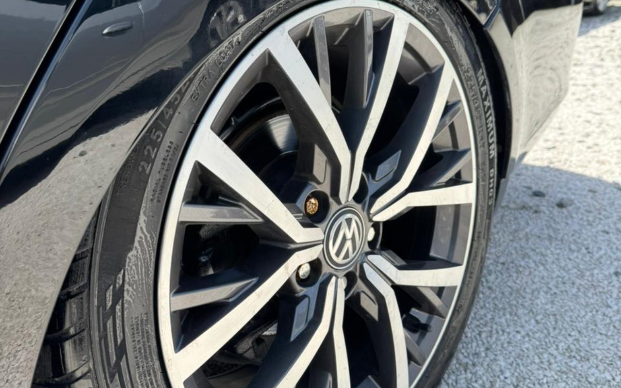 imagem-https://www.socarrao.com.br/sc-vehicle-images-prod/1964466/1780606884425-SU1HLTIwMjYwMzI4LVdBMDA3Mi5qcGc.jpg