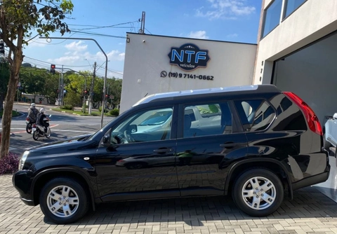 Nissan X-TRAIL 2009 Preto — foto 1 de 3