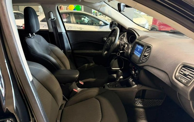 imagem-https://www.socarrao.com.br/sc-vehicle-images-prod/1971347/1788432639179-8136106_6_B_0a59eb14ee.jpeg