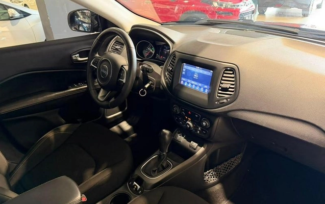 imagem-https://www.socarrao.com.br/sc-vehicle-images-prod/1971347/1788432639180-8136106_6_B_c32b3fe2d3.jpeg