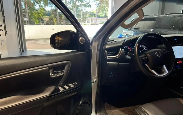 imagem-https://www.socarrao.com.br/sc-vehicle-images-prod/1971549/1787252130289-660625353