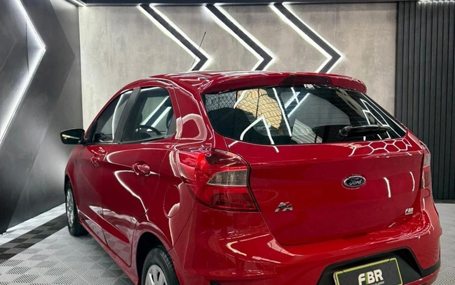 imagem-https://www.socarrao.com.br/sc-vehicle-images-prod/1971783/1780662400883-75ffd2c4-7b8b-4889-862a-112808d4f8d5.jpg