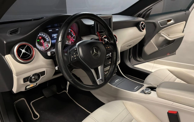 imagem-https://www.socarrao.com.br/sc-vehicle-images-prod/1972595/1780664062433-003_6c433d59fb15cba3b36014a6c3586c1a.jpeg