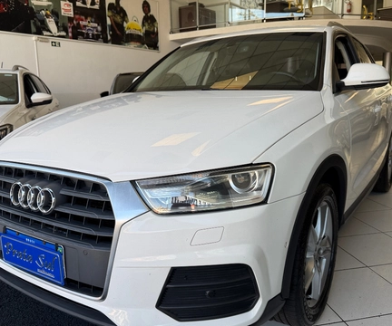 Audi Q3 2018 Branco — foto 1 de 3